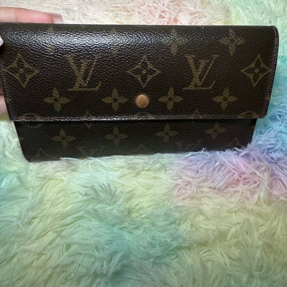 Louis Vuitton International Monogram long wallet - Picture 2 of 12